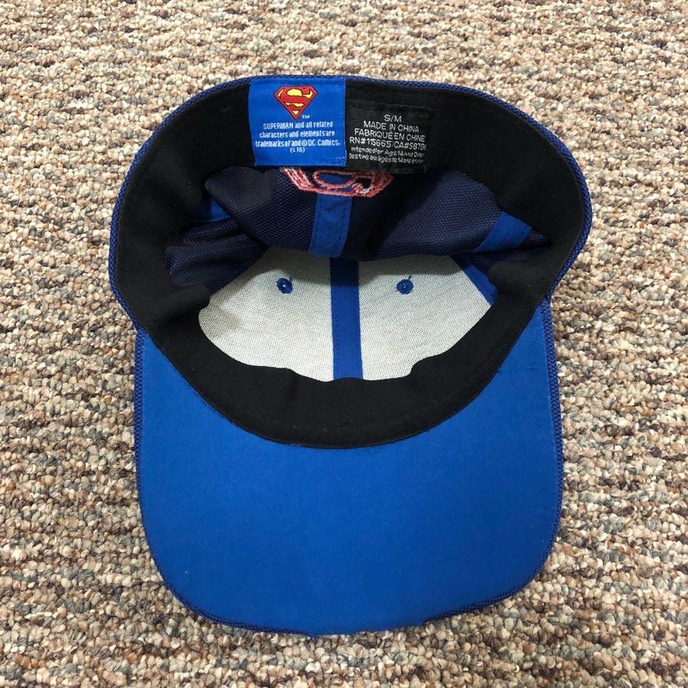 Superman DC Comics Cap - Picture 3 of 4